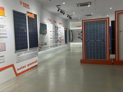 Paneles solares flexibles de 380w para barcos y techos
        