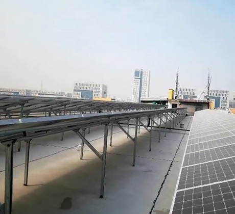 Sistema de montaje en techo solar de 205 KW para fábrica de electrónica en Xiamen, China
        