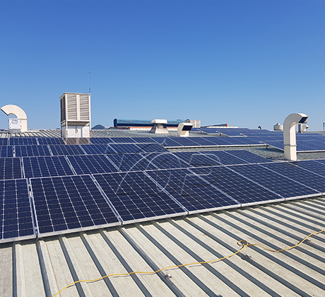 Montaje de techo fotovoltaico de 140KW en Corea